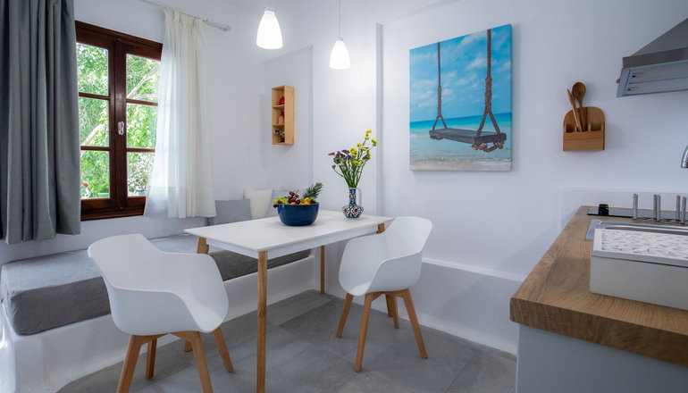 Arco Naxos Luxury Apartments