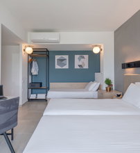 4* Avra Hotel