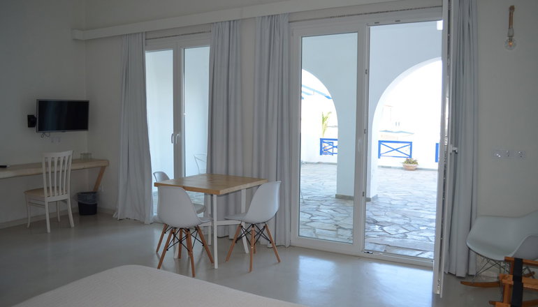 4* Faros Resort Hotel