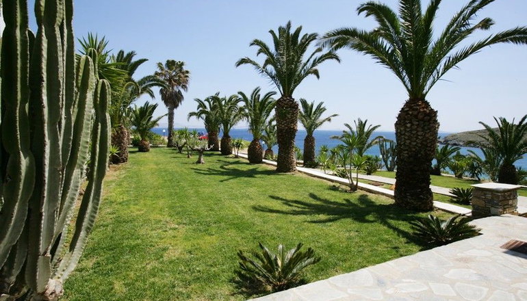 Porto Raphael Residence & Suites