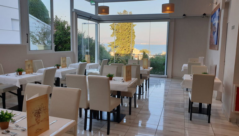 Hotel Yannis - Ύψος, Κέρκυρα