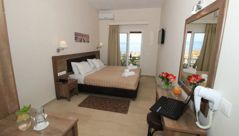 Hotel Yannis - Ύψος, Κέρκυρα