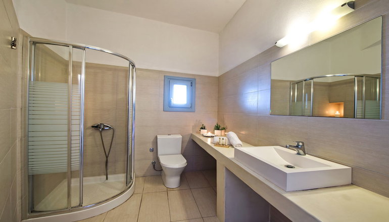 Apanemo Hotel & Suites