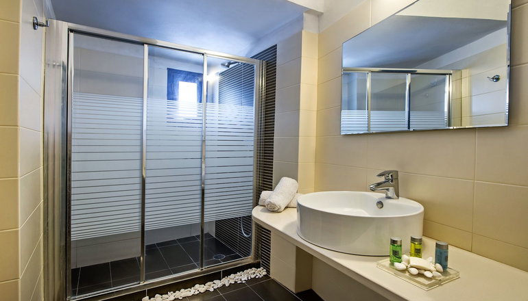 Apanemo Hotel & Suites