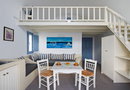 Apanemo Hotel & Suites