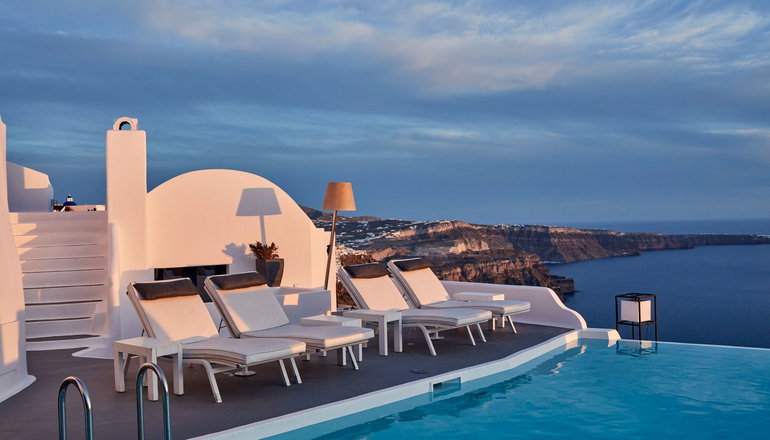 5* Katikies Chromata Santorini / The Leading Hotels of the World - Ημεροβίγλι, Σαντορίνη