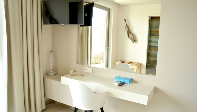 Core Luxury Suites - Σκιάθος
