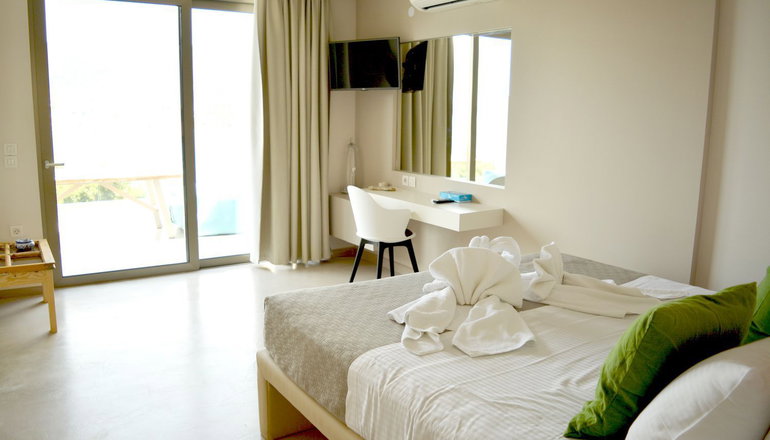 Core Luxury Suites - Σκιάθος