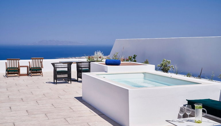 5* Katikies Garden Santorini - The Leading Hotels Of The World