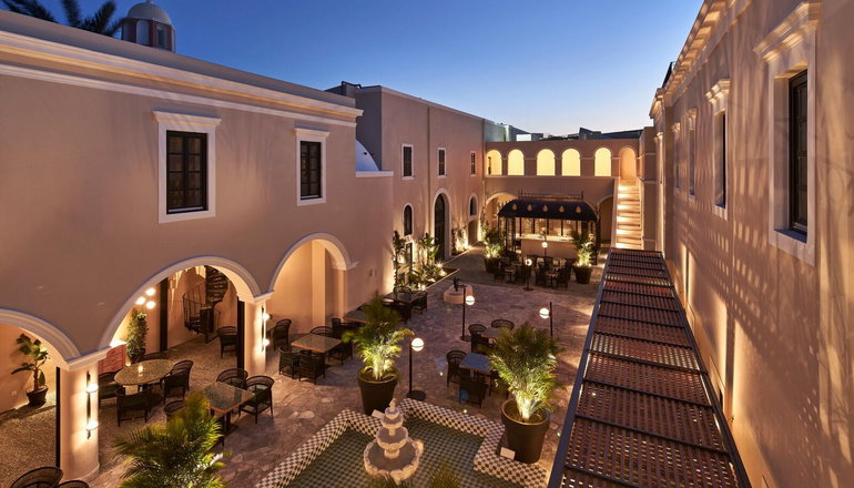 5* Katikies Garden Santorini - The Leading Hotels Of The World