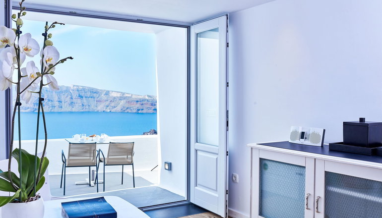 5* Katikies Santorini - The Leading Hotels of the World