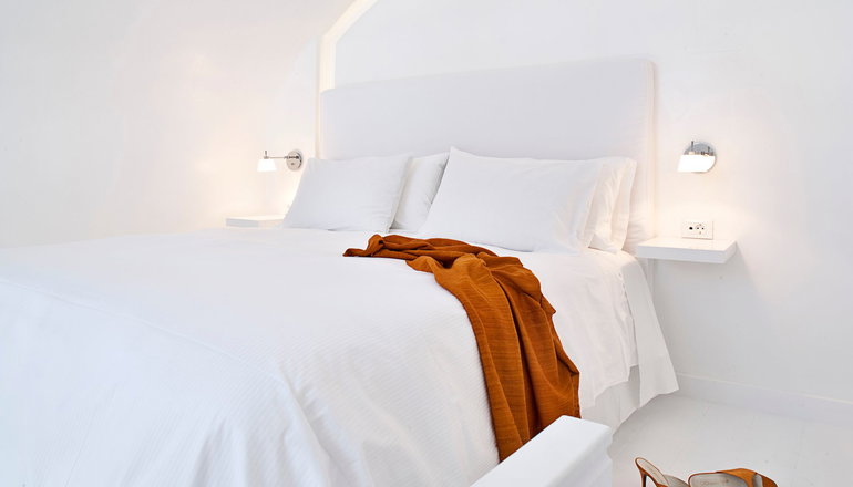 5* Katikies Santorini - The Leading Hotels of the World
