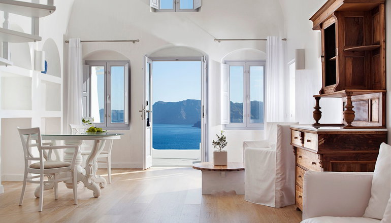 5* Katikies Santorini - The Leading Hotels of the World