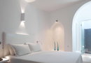 5* Sun Rocks Santorini