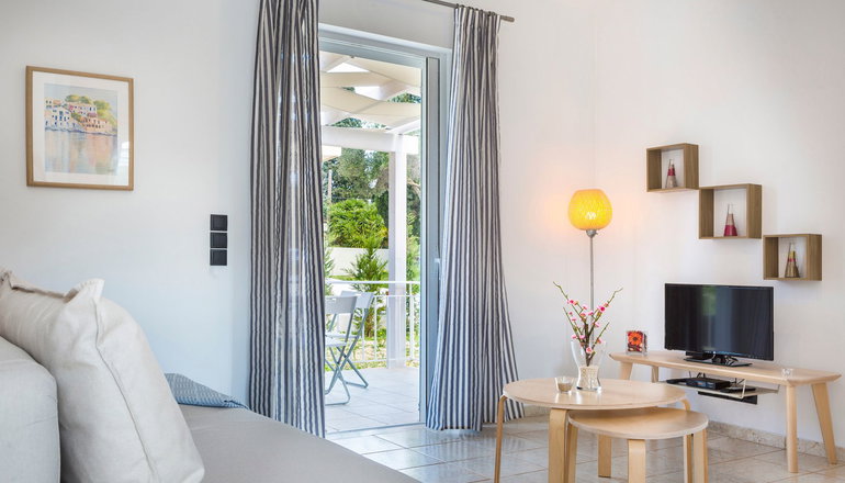 Cypress Garden Villas - Σβορωνάτα, Κεφαλονιά