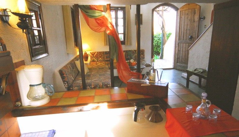 Malia Studios