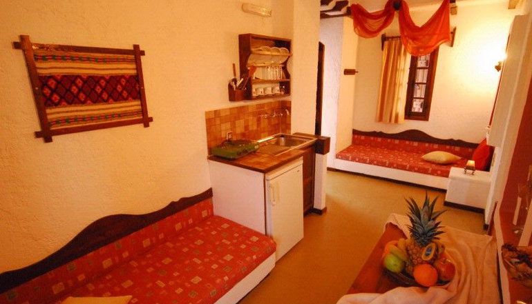 Malia Studios