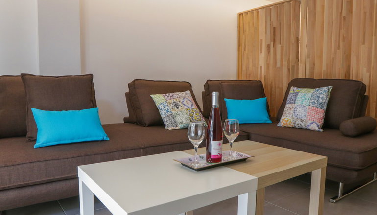 V36 Suites