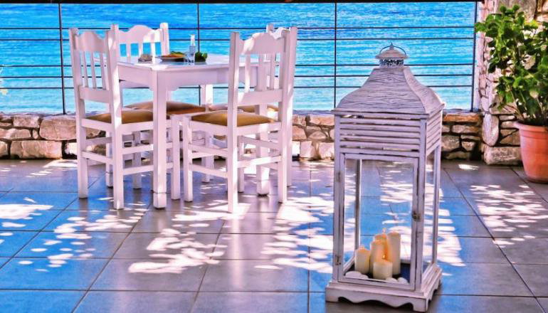 Manthos Blue Hotel