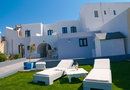 4* La Maltese Oia Luxury Suites