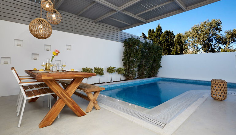 Eolia Kamari Villa