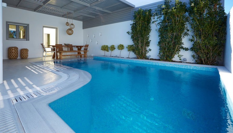 Eolia Kamari Villa