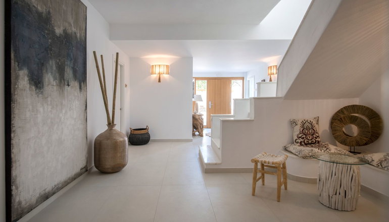 Mythic Exclusive Retreat Paros
