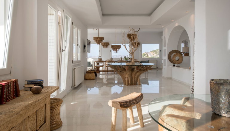Mythic Exclusive Retreat Paros