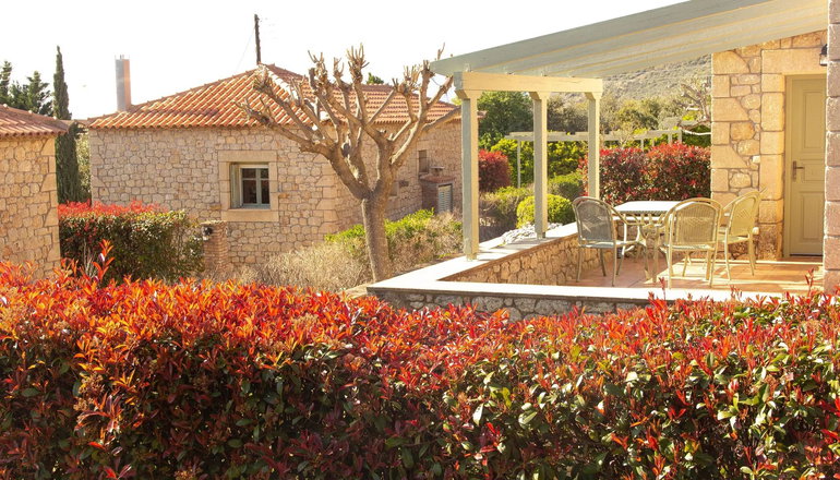 Lithos Stoupa Villas