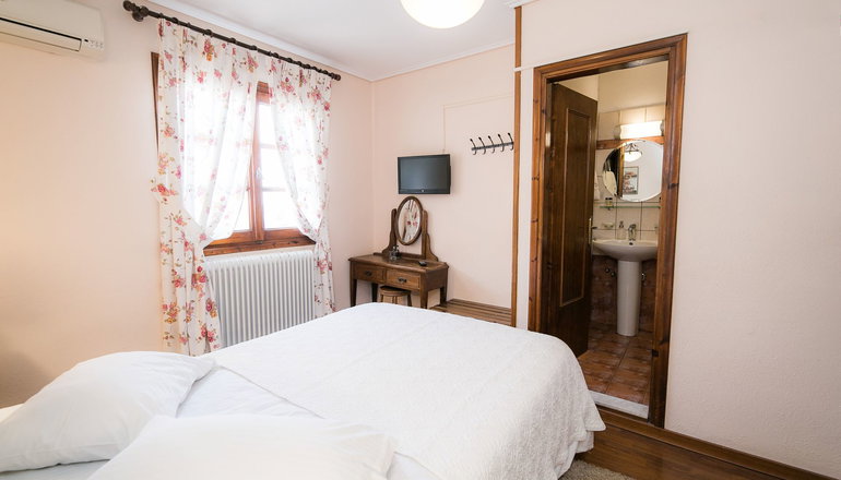 Kritsa Gastronomy Hotel