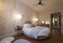 4* Castellano Hotel & Suites