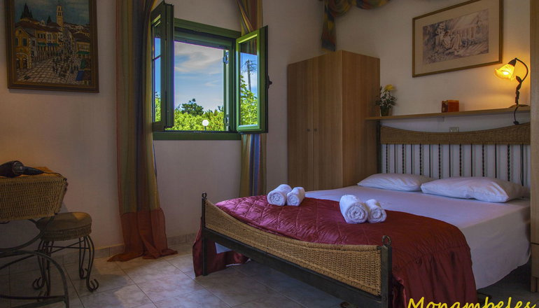Monambeles Villas