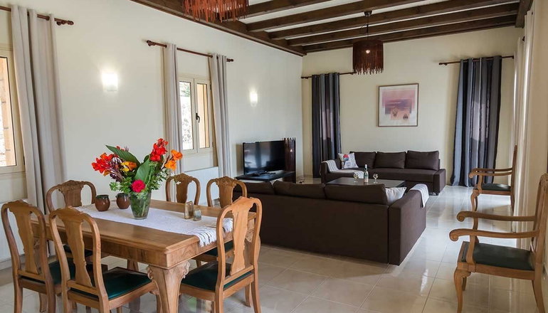 Monambeles Villas