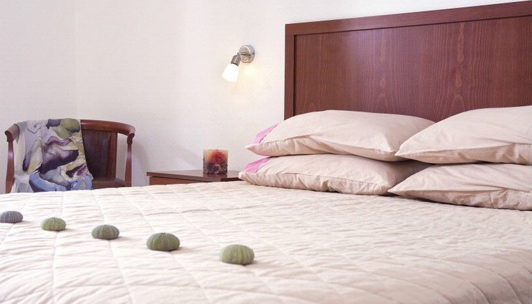 Stratos Hotel