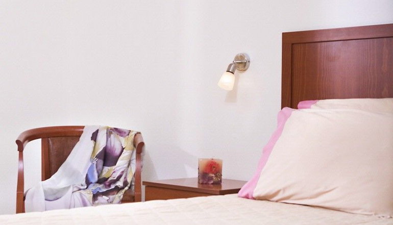 Stratos Hotel