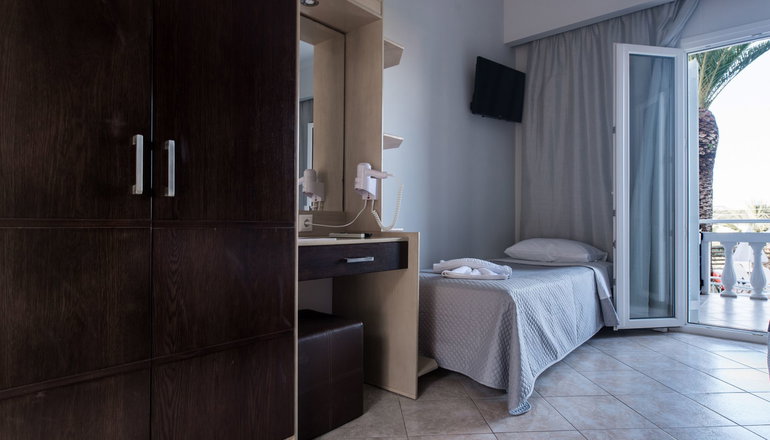 Zante Calinica Hotel