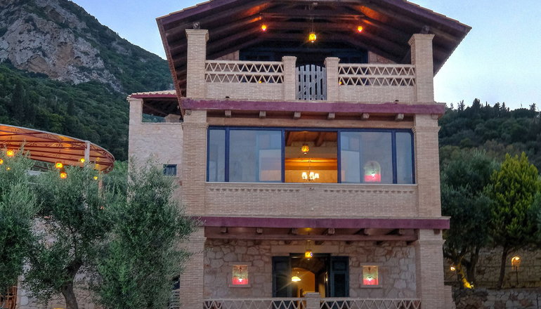 Diamond Suites