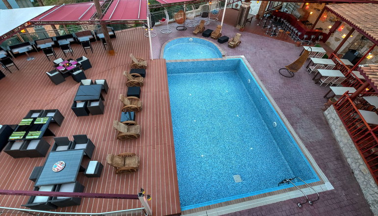 Diamond Suites
