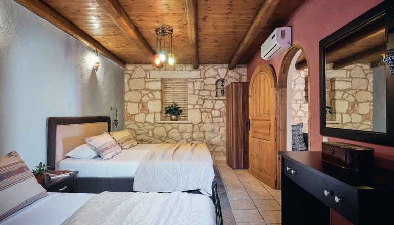 Diamond Suites