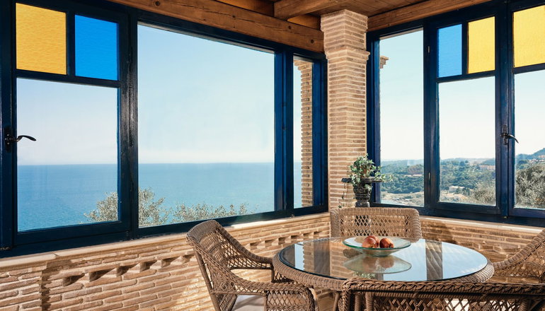 Diamond Suites