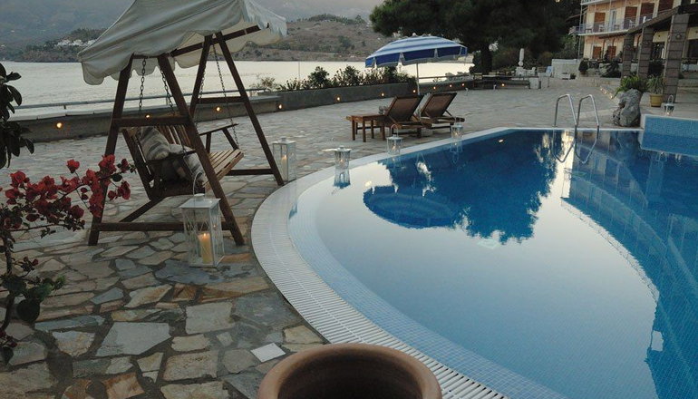 Golden View Beach Hotel