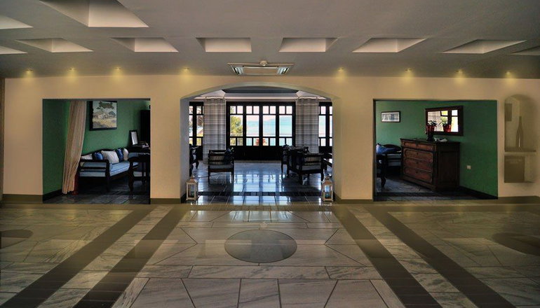 Golden View Beach Hotel
