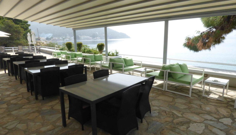Golden View Beach Hotel