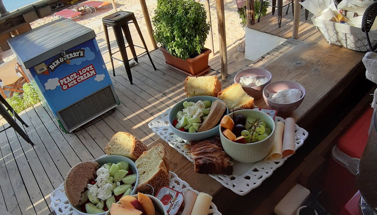 Filio Guesthouse Andros