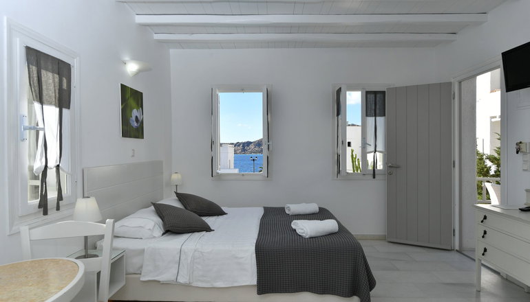 Anthos Apartments