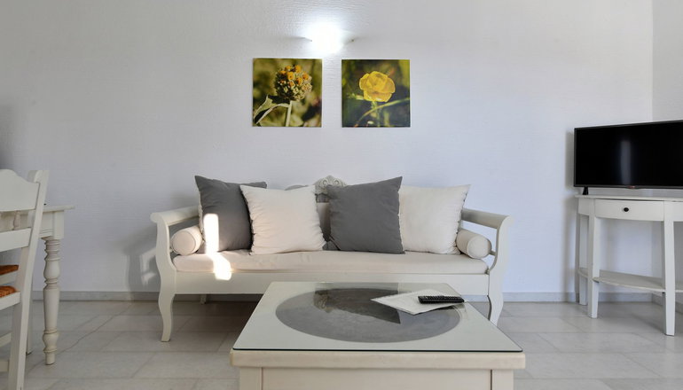 Anthos Apartments