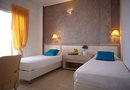 Orizontes Hotel & Villas Santorini