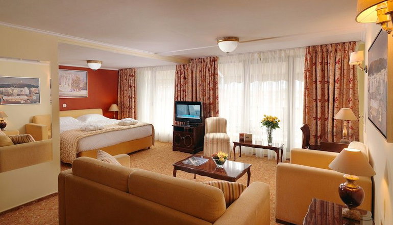 4* Titania Hotel - Αθήνα