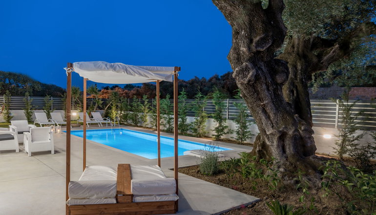 Elia Luxury Villa