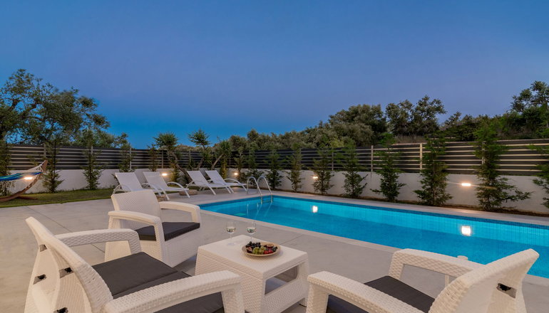 Elia Luxury Villa